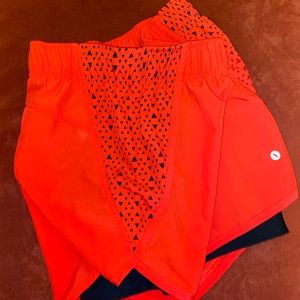 CUTE RUNNING SHORTS
